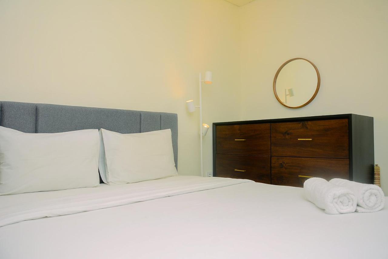 Comfortable 2br At Meikarta By Travelio Apartemen