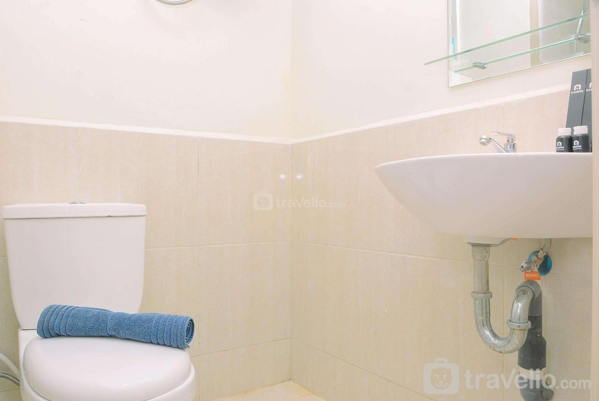 Apartemen Comfortable 2br At Meikarta By Travelio *